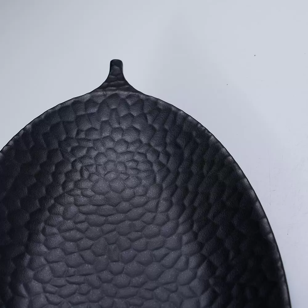 Factory Wholesale Custom hammered texture Melamine Oval Plates Black Plastic Tableware with Matt Surface Home Restaurant Use
