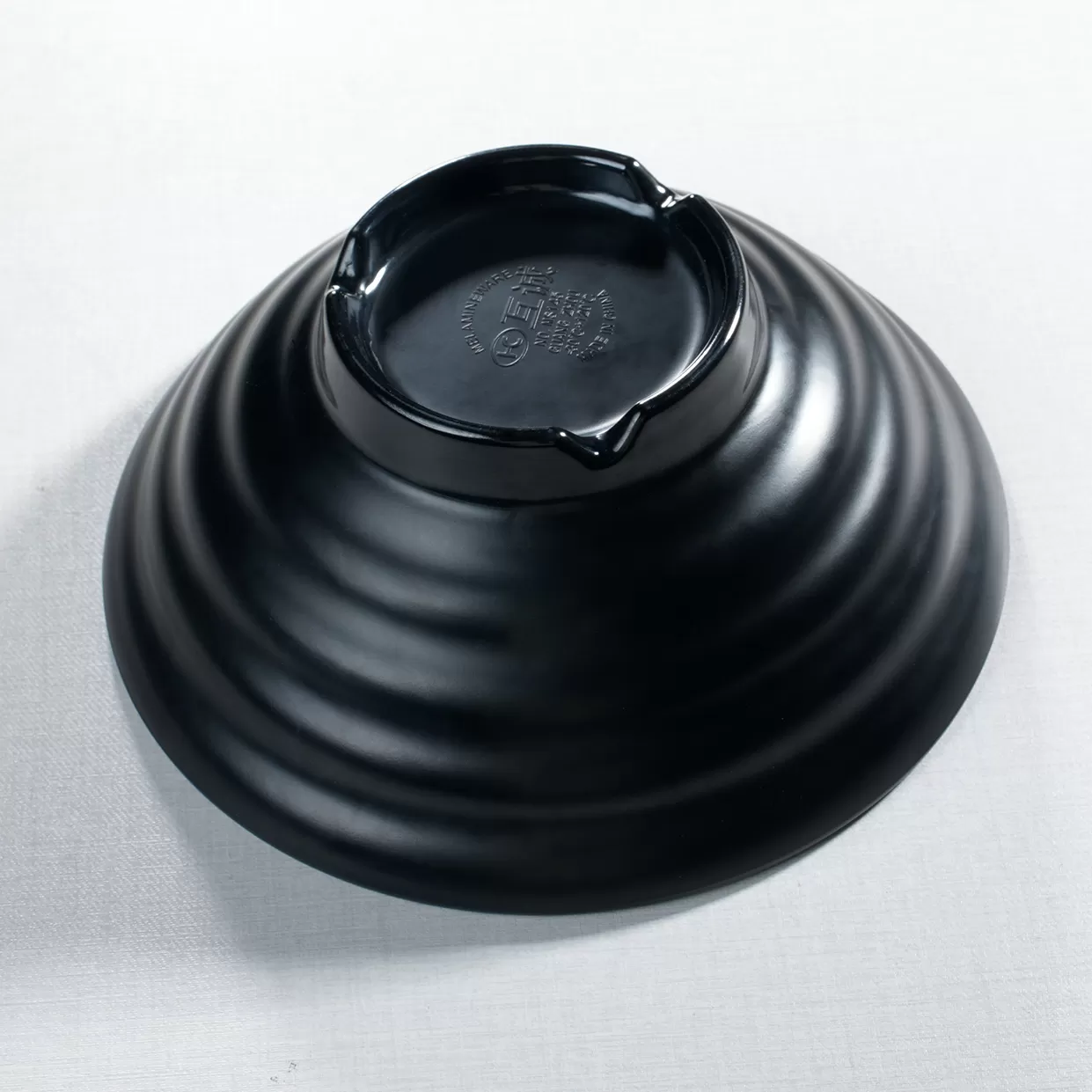 melamine bowl detail
